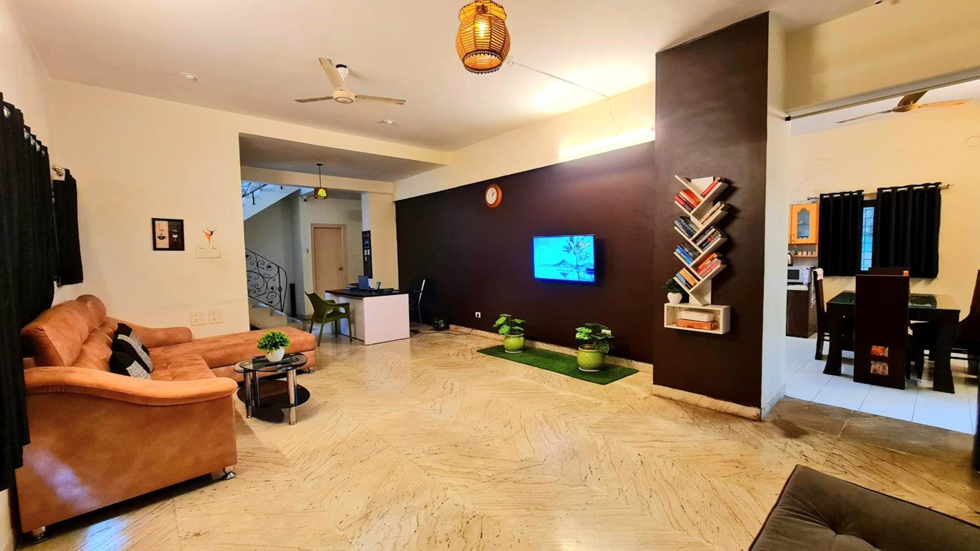 Rostel Backpackers Hostel Pune Exterior photo