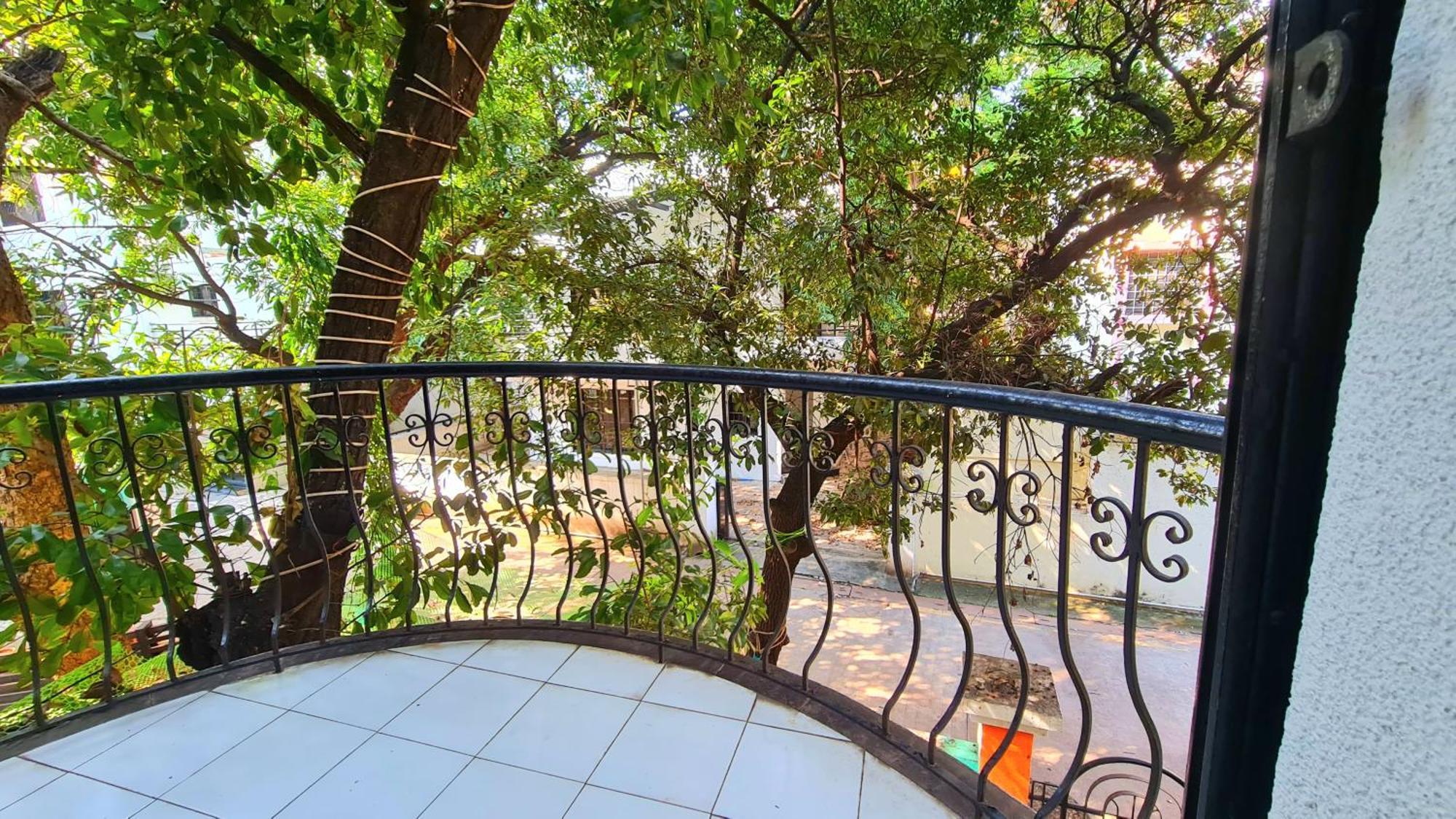 Rostel Backpackers Hostel Pune Exterior photo